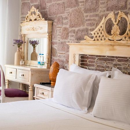 Cunda Mor Limon Otel Ayvalı Kültér fotó