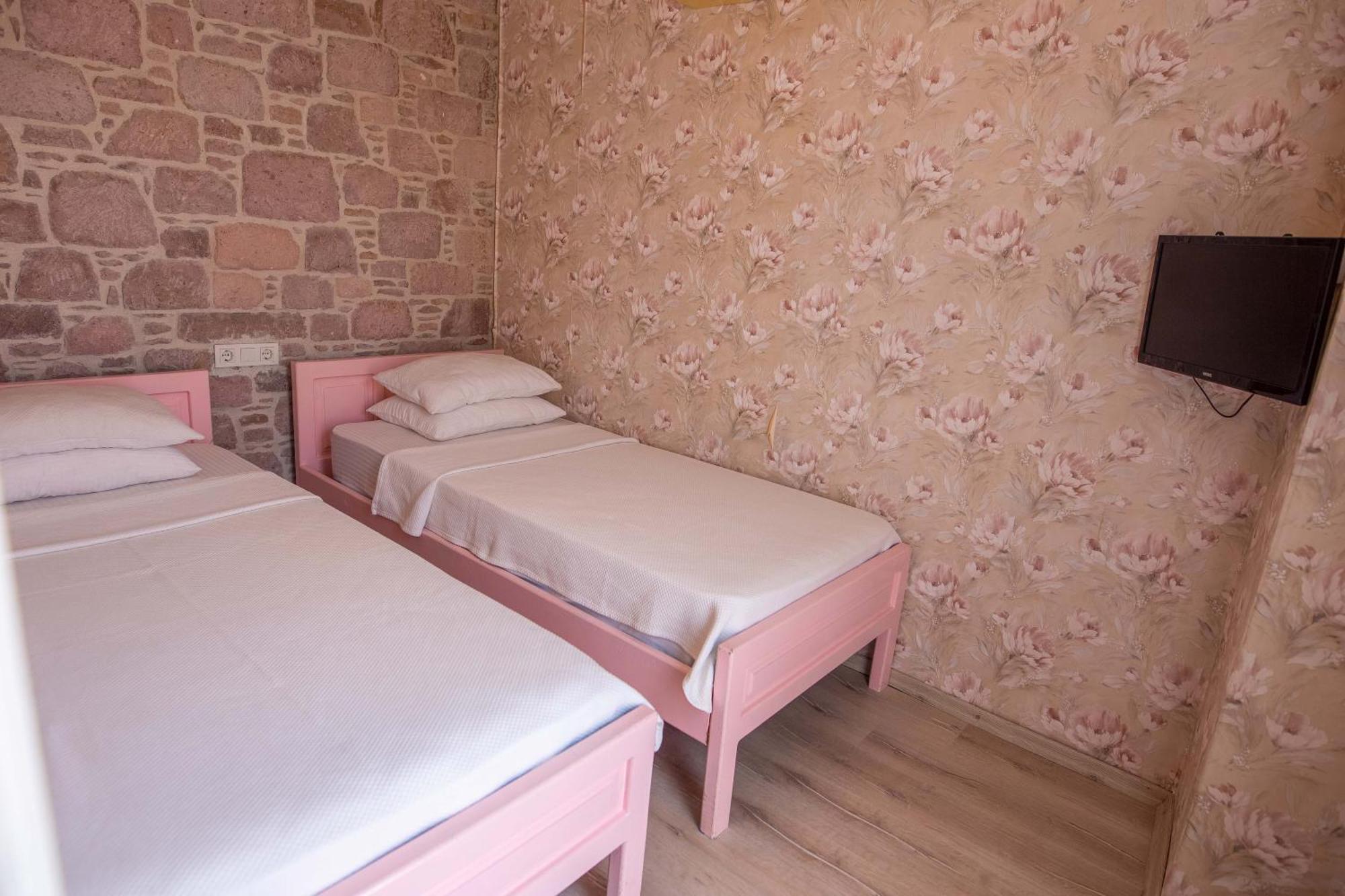 Cunda Mor Limon Otel Ayvalı Kültér fotó