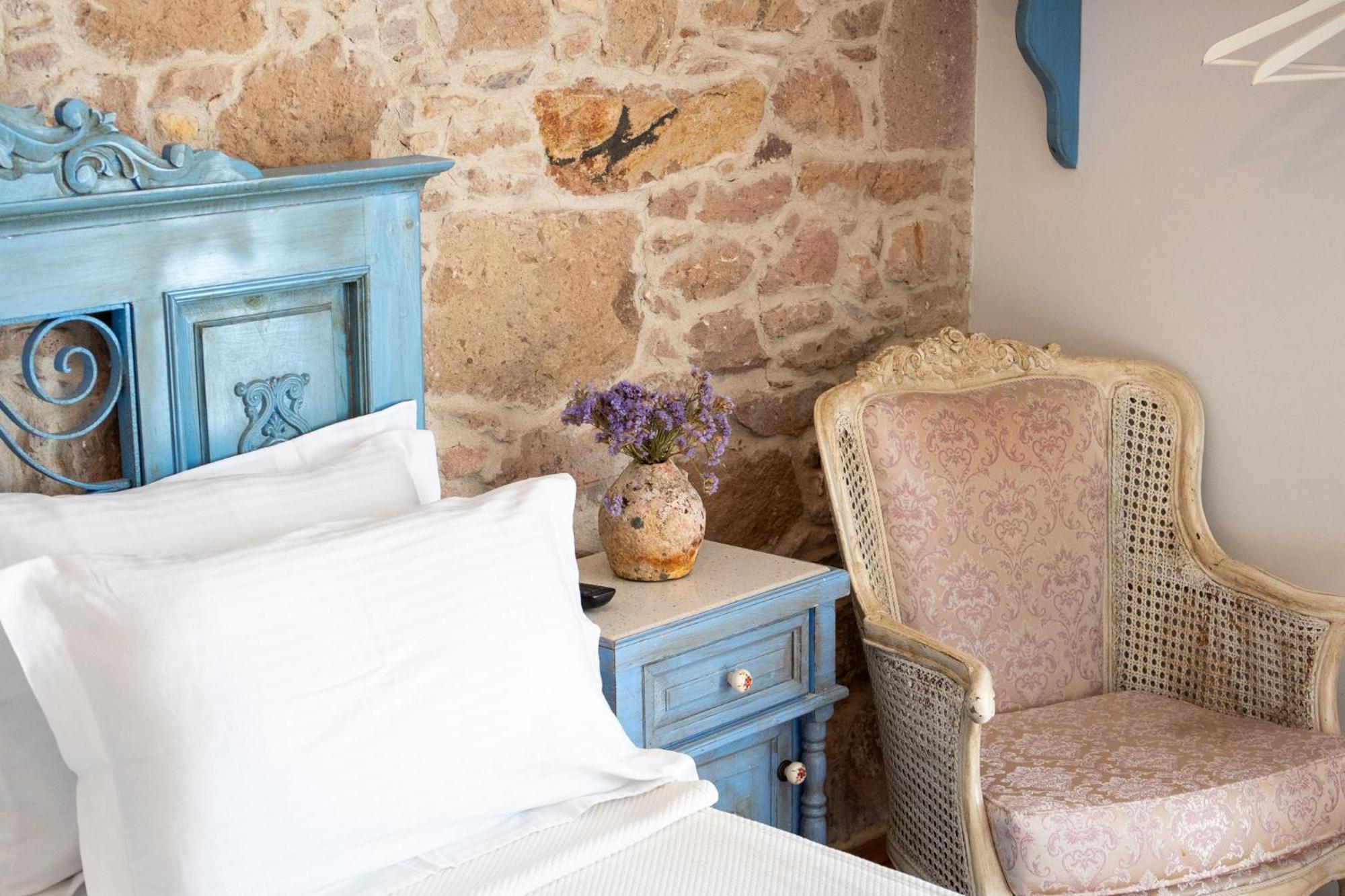 Cunda Mor Limon Otel Ayvalı Kültér fotó