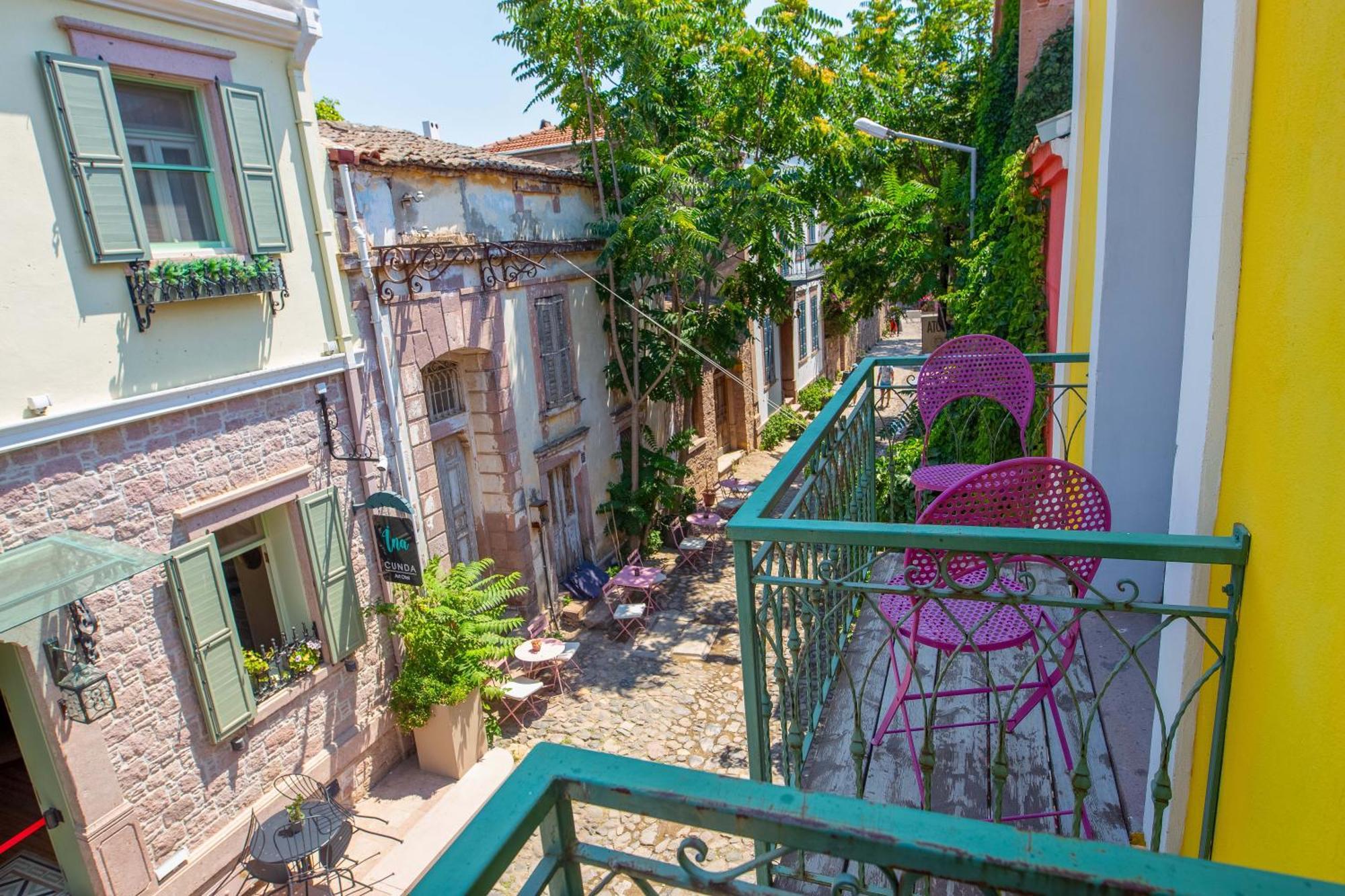 Cunda Mor Limon Otel Ayvalı Kültér fotó